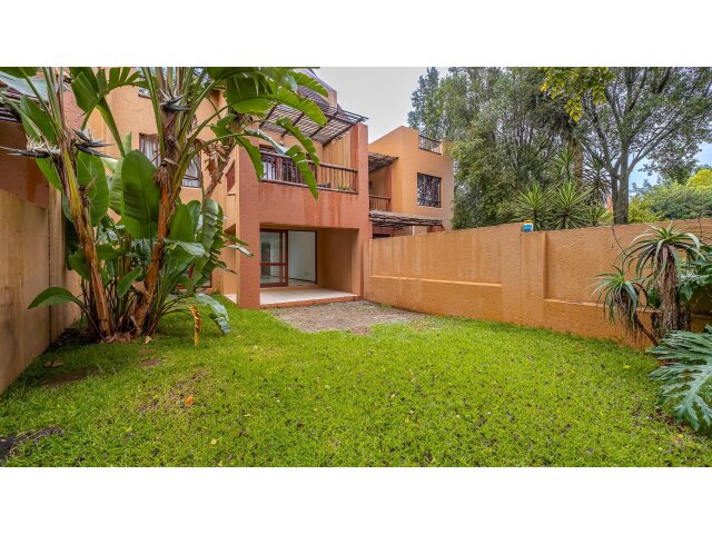 <!--[if BLOCK]><![endif]--> 95 Inyati Sands Lesley Avenue, Douglasdale,  Sandton <!--[if ENDBLOCK]><![endif]-->